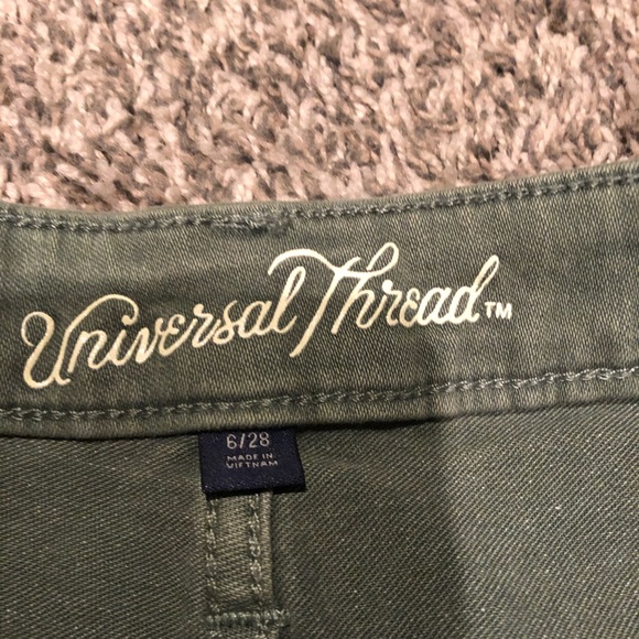 Universal Thread Shorts - Picture 2 of 3